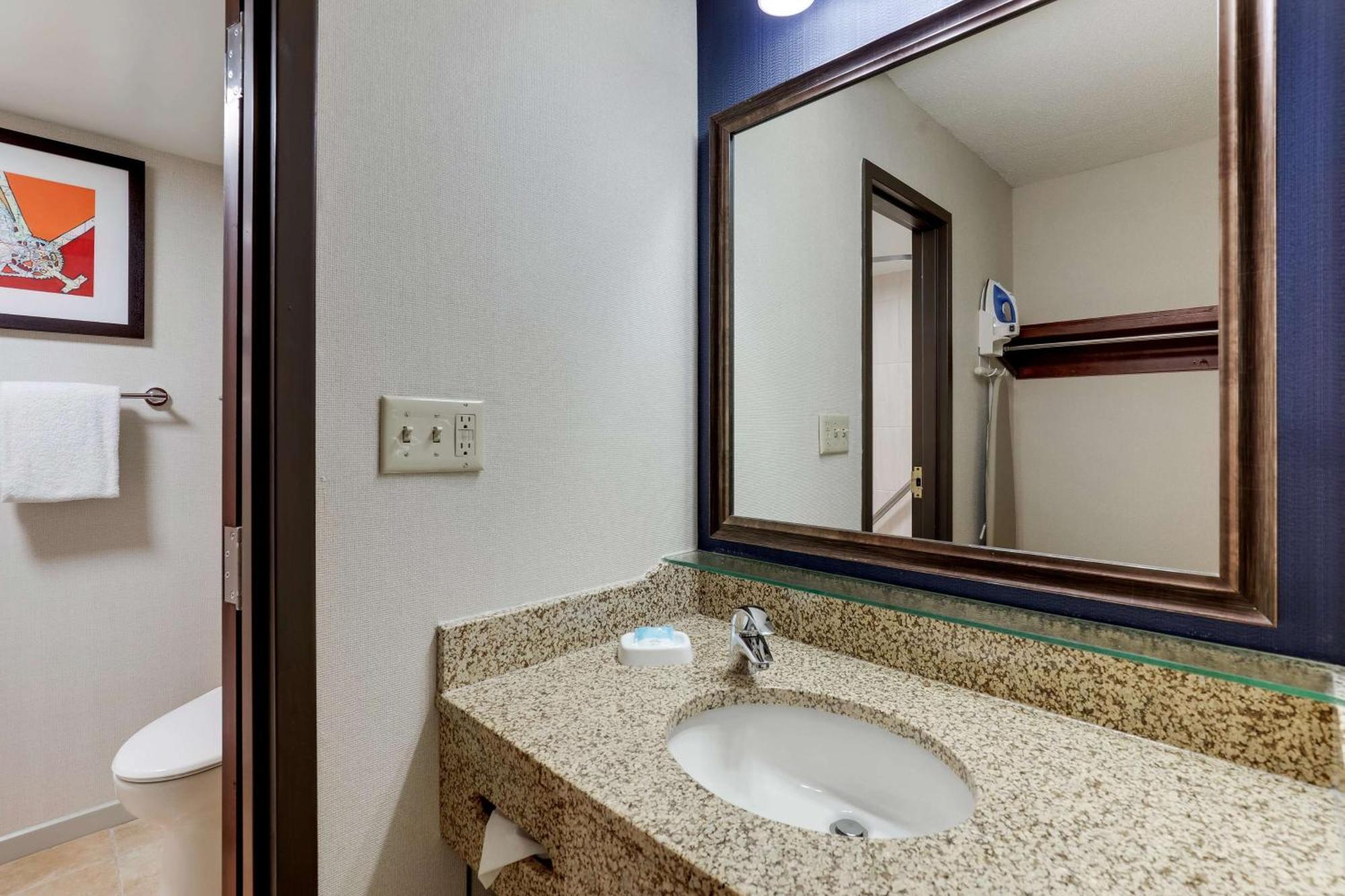Drury Inn & Suites St. Louis St. Peters Saint Peters Bagian luar foto