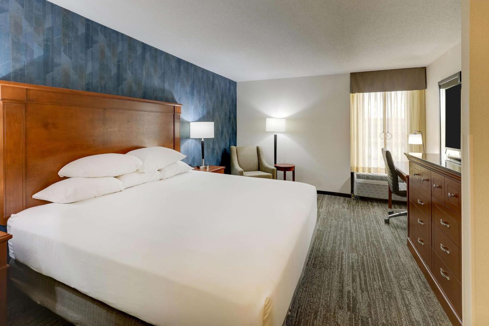Drury Inn & Suites St. Louis St. Peters Saint Peters Bagian luar foto
