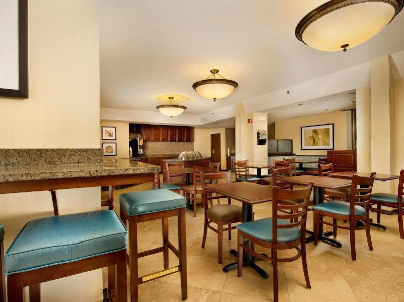 Drury Inn & Suites St. Louis St. Peters Saint Peters Bagian luar foto